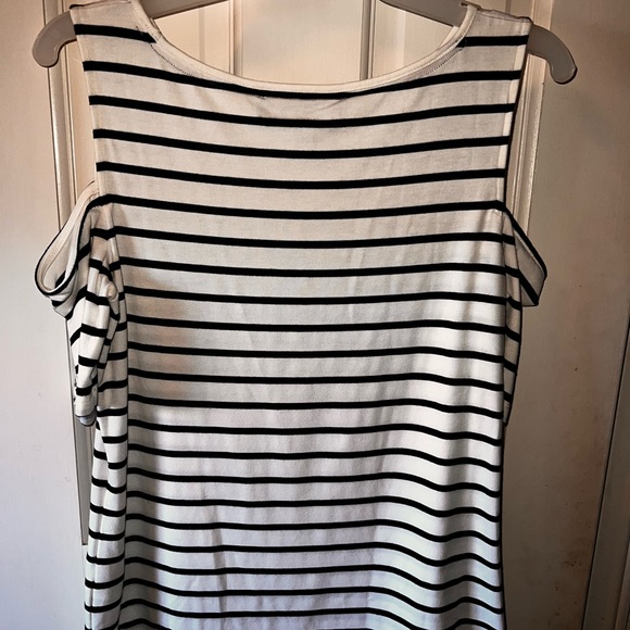 Tommy Hilfiger off the shoulder top - Picture 2 of 4